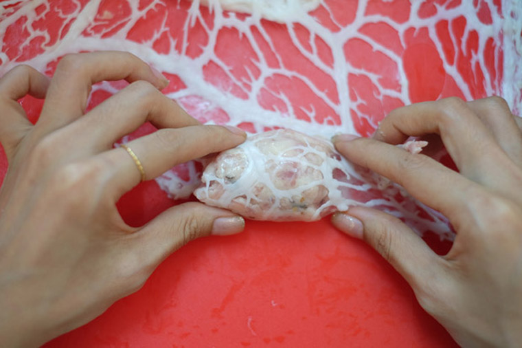 HAKKA DEEP-FRIED STUFFED DRIED OYSTER (YONG HOU SI/ 酿蚝豉)