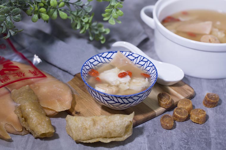 fish maw, conch, and scallop soup