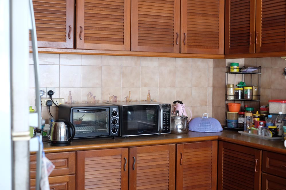 malaysian dry kitchen pantry