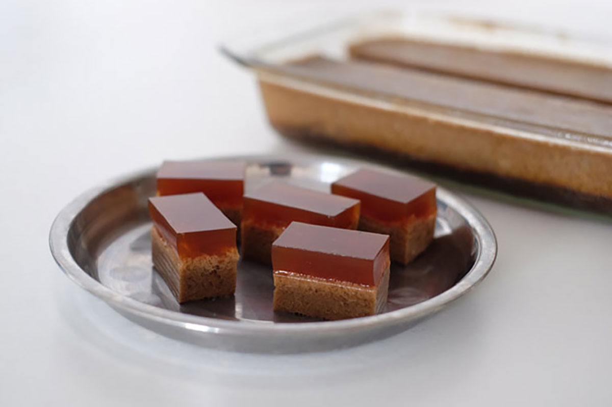 Agar-agar Gula Melaka Make local jelly using healthy ingredients like agar-agar (from algae) & coconut milk